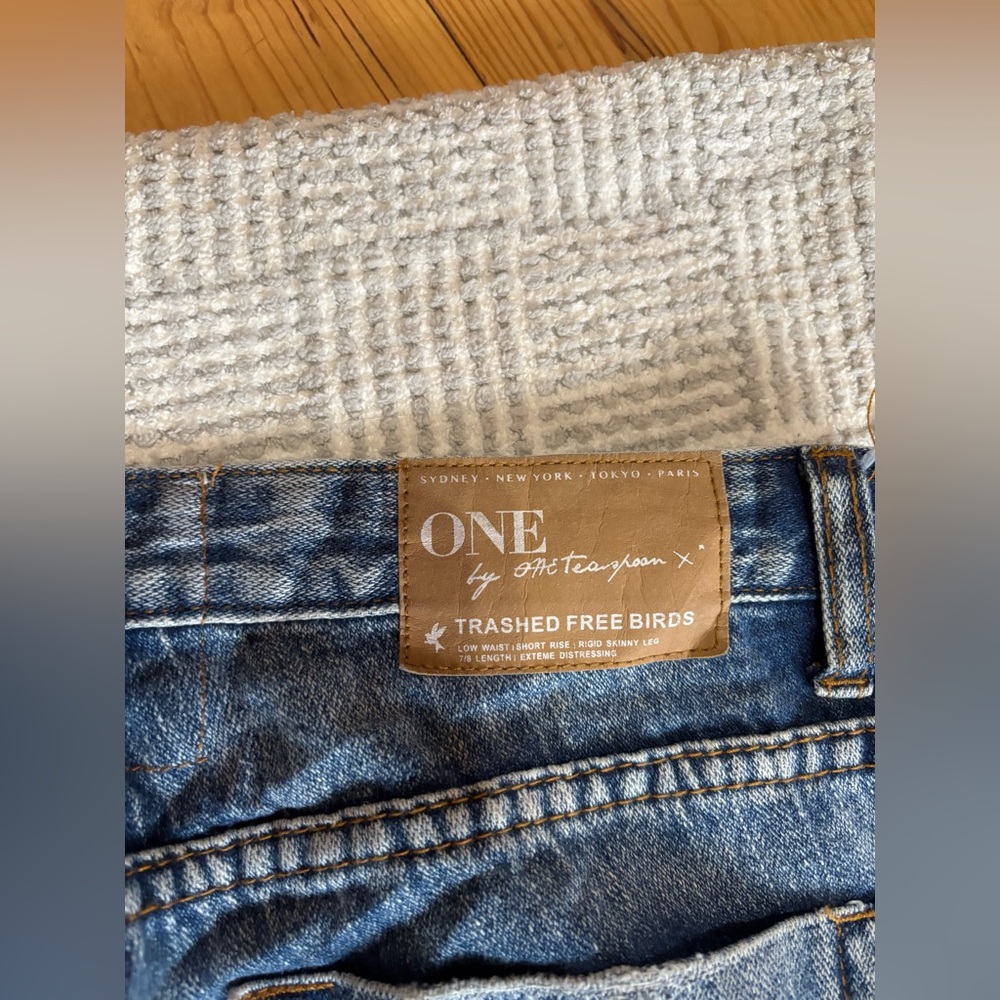 One Teaspoon Trashed Free Birds size 27 - Picture 6 of 7